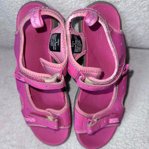 EUC Big Girl’s Size 5 LL Bean Hiking Outdoor Beach Strap Summer Sandals